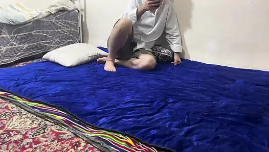 Büyük memeli üvey annemi siktim