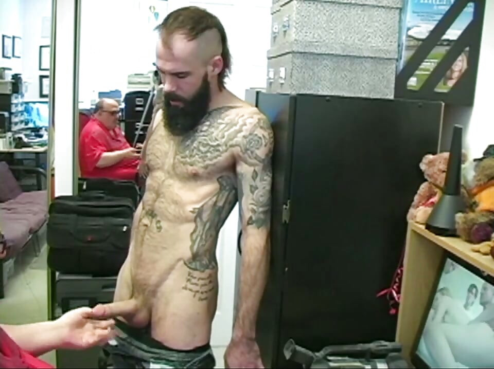 Maxim fucks the boss