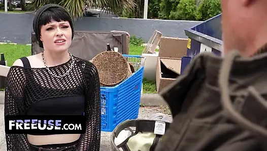 Grateful Raee Ripley Shows Her Rescuer Ethan Exactly How Thankful She Is