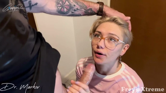 Freyjaxtreme Asks the Neighbor to Prepare Her Ass for the Trip