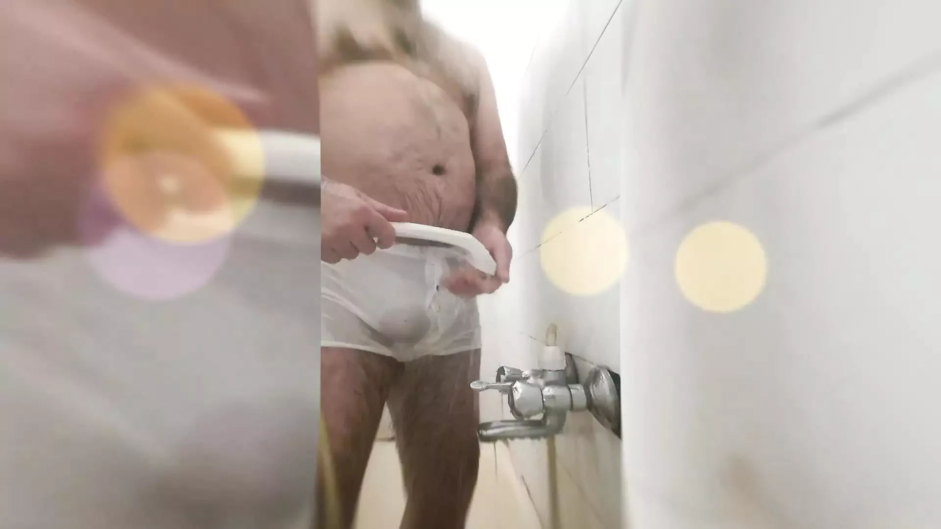 Eu levo minha calcinha no banheiro - show de sexo fantástico
