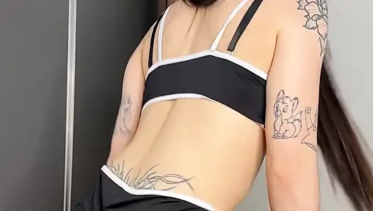 Танцевать и ездить на моём дилдо