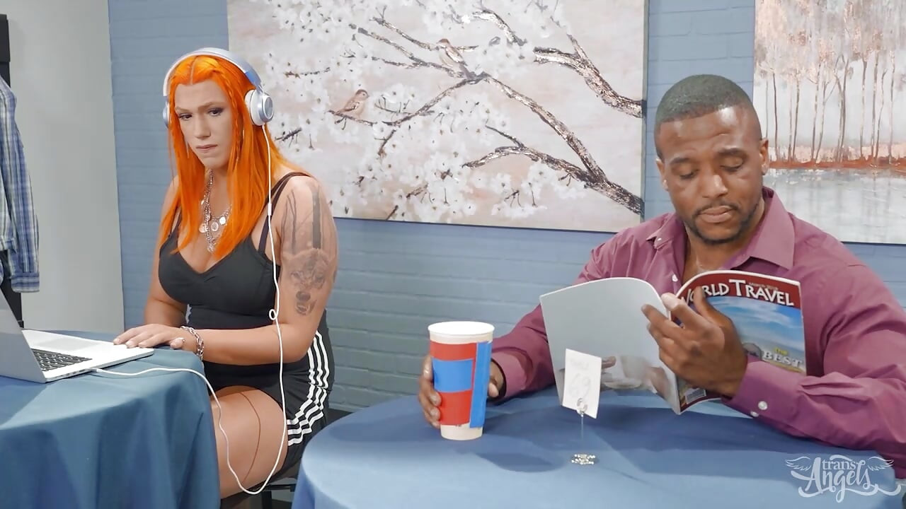 TRANS ANGELS - Cherie Deville Dante Colle Can't Resist Getting Fucked With Aspen Brooks At The Coffee Shop