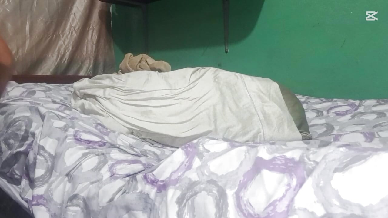 Mu stepsister has her first squirt watching a video of her stepbrother