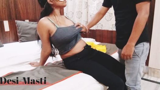 देसी कमसिन Villege लड़की की भाभी द्वारा गांड और चूत में जोरदार चुदाई हिंदी ऑडियो
