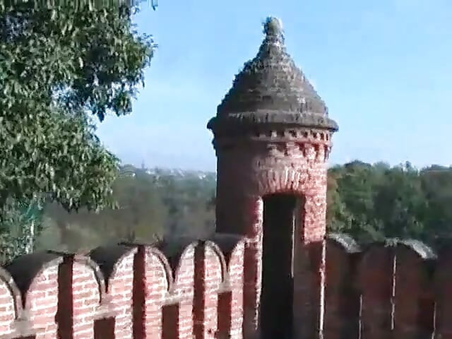 Melons in Milan Pt4 - Bonus Castle Walk