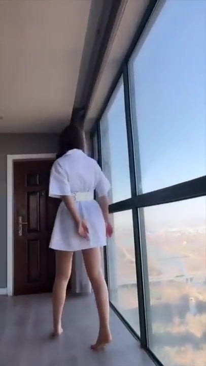 Asian girls woth long legs pantyhose and heels 1