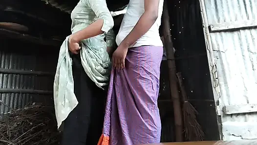 Desi Local Bhabhi and Devar Hot Outdoor Sex Video, Indian Local Beautiful Girl Xxx Video