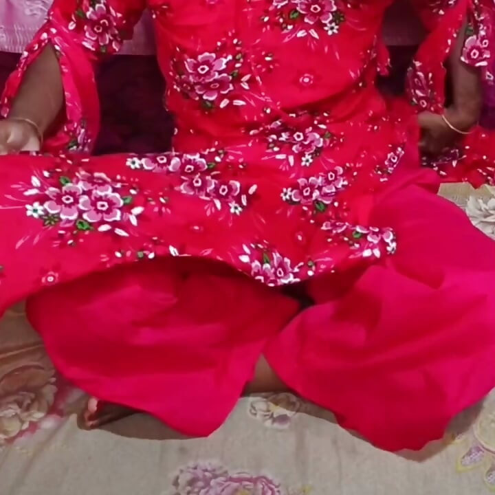 Viral video of a hot young Bangladeshi girl