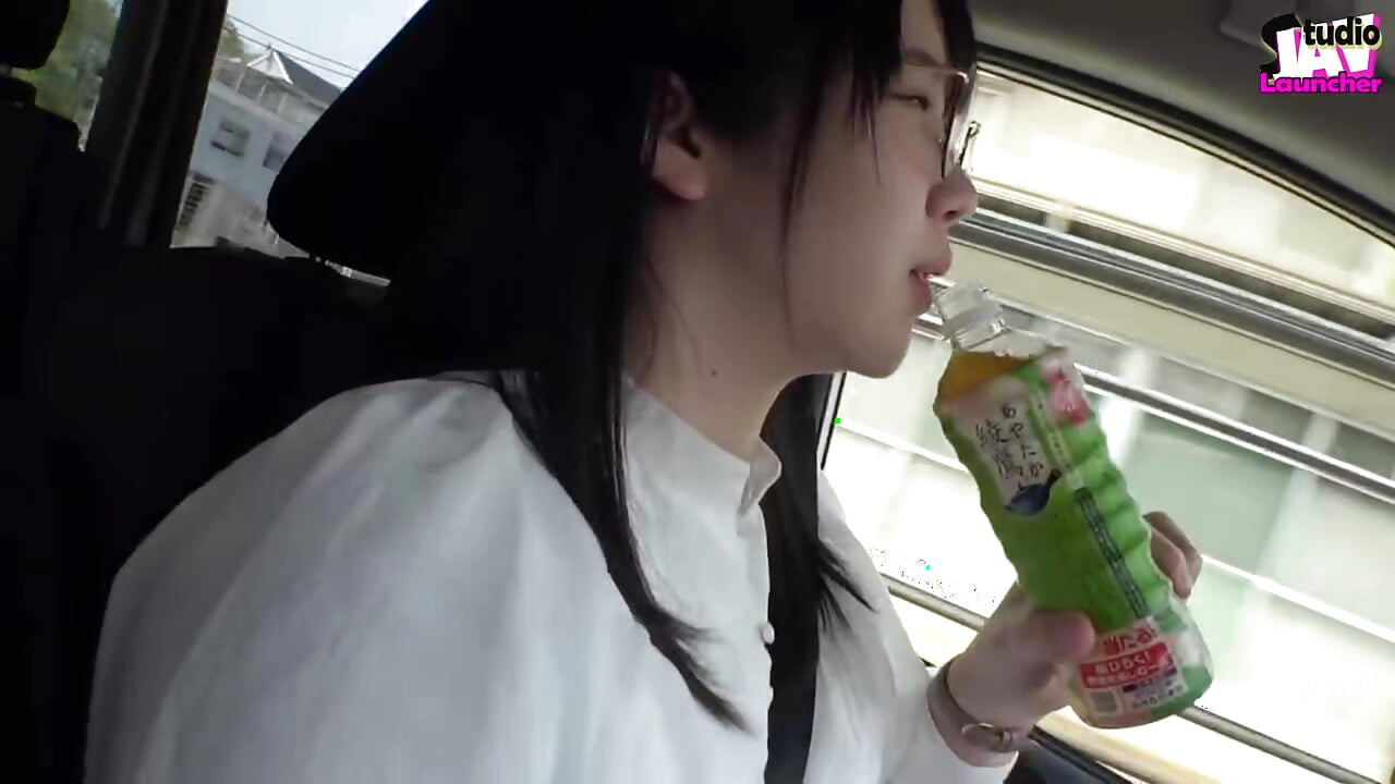Public Wetting - a Pochaco Cutie Turns a Simple Walk Into a Clothes-on Spill Tour Chapter-1