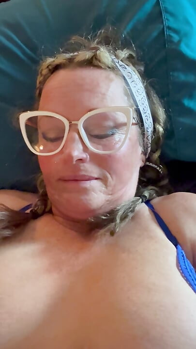 Bonemaiden ne dit jamais non à une bite bien dure