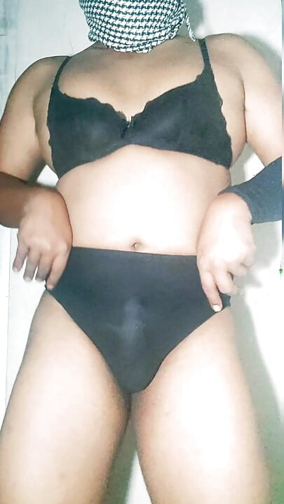 Sexy Desi Ladyboy Plays Alone