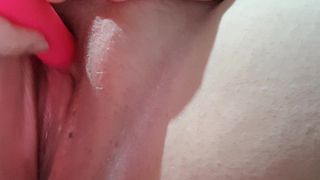 Clit orgasm with vibrator