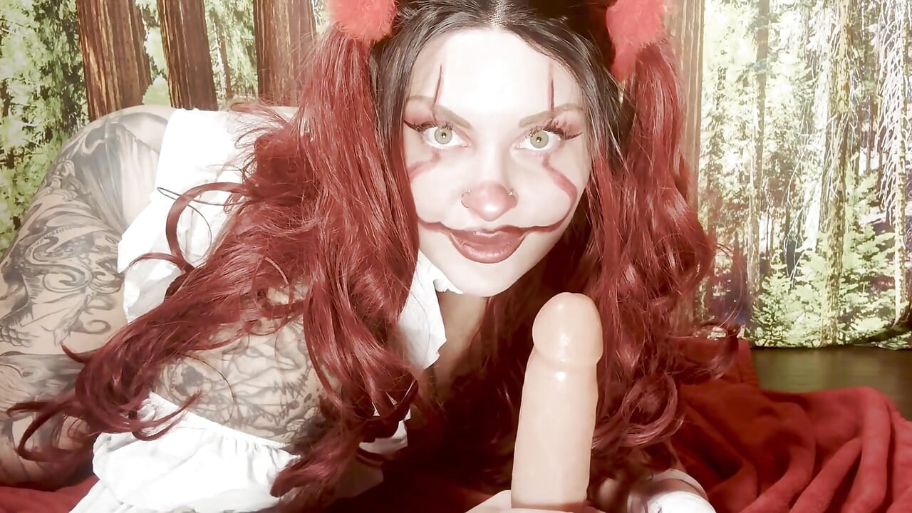 Pennywise Squirts: distruggimi con il tuo cazzo