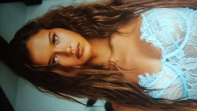 Isabelle Mathers cum tribute