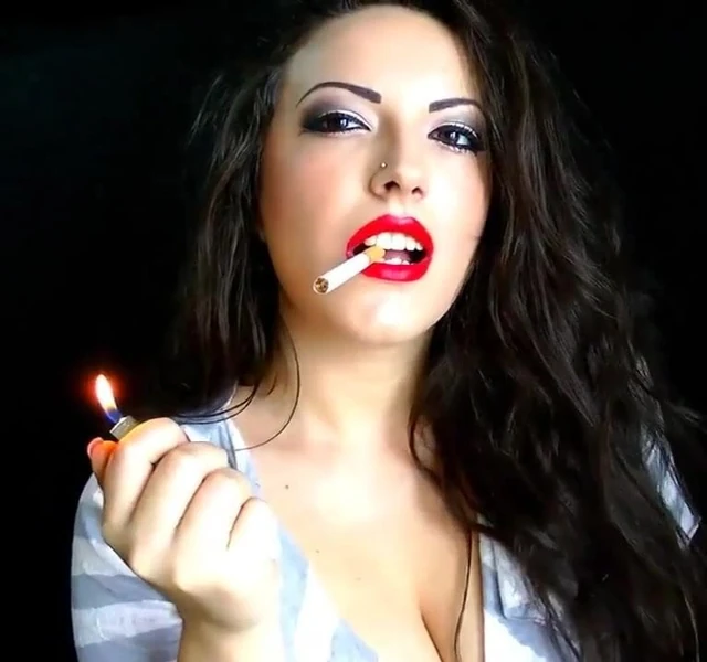 Cigarette Seductress