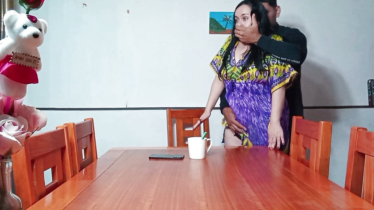 I fucked my Indian stepmom on the table for bringing me iced coffee.