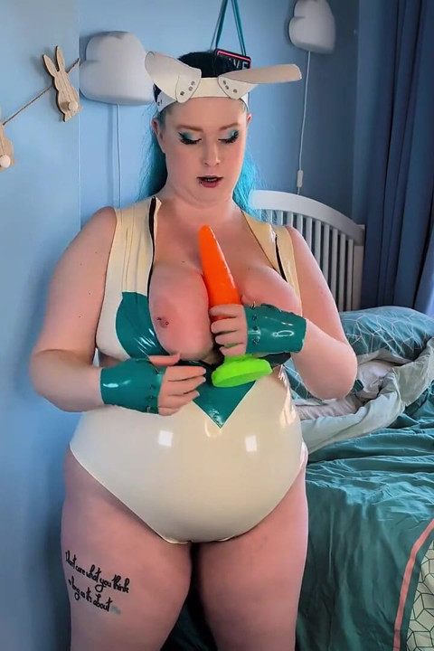 Bunny Girl Squirting & Anal - Solo Girl