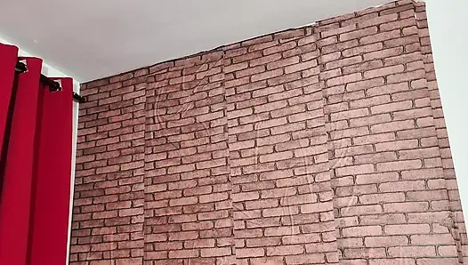 Zwei nerds, die mario spielen, beschlossen, zum ersten mal sex zu haben