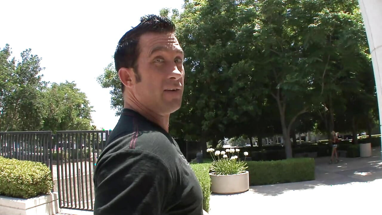 Strong pumped snatch of lustfull bitch fuckhole looks tiny full of cumshot