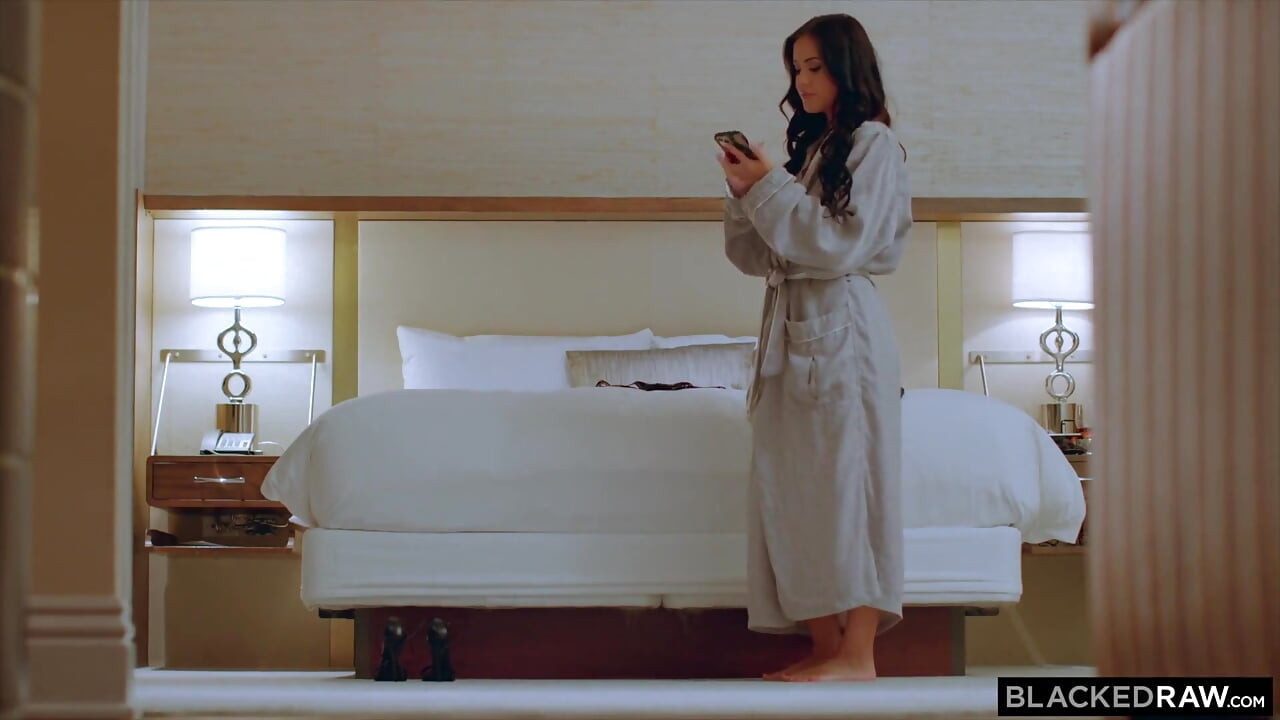Blackedraw - Alina Lopez เซ็กซี่โดนควยใหญ่ผิวดําของ Rob ทุกนิ้ว