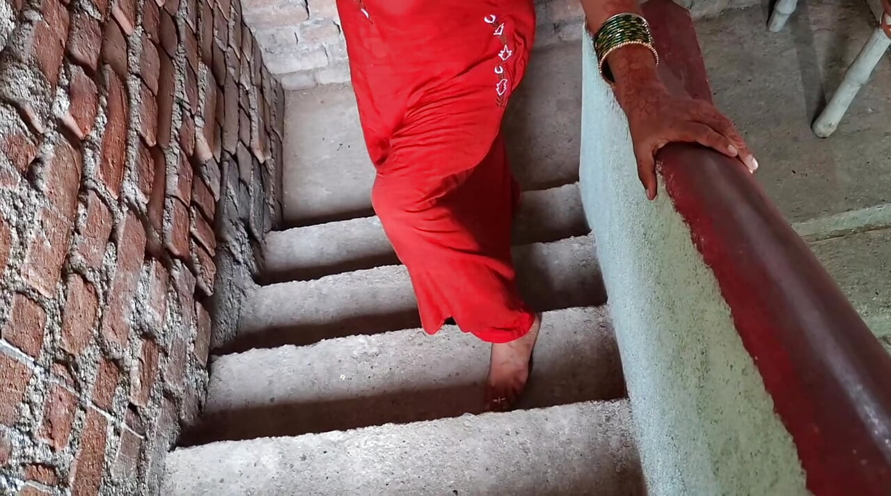 indiana fodendo em estilo cachorrinho