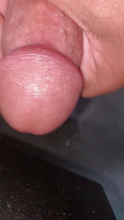 I've got a big cock, I'm horny, I'm looking for someone to suck it, or maybe I'm going to put it in someone's mouth