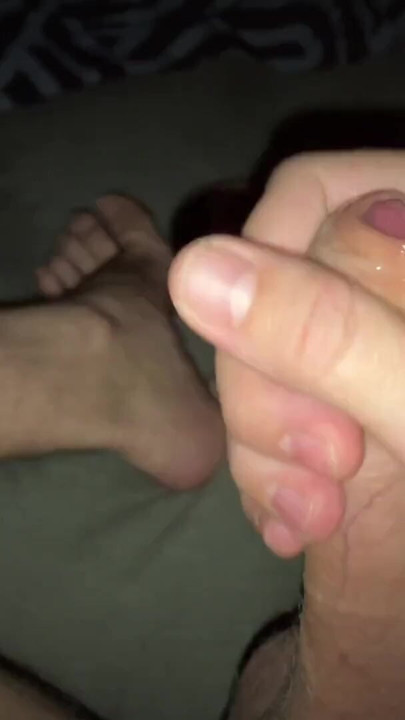 Eu faço os ruídos mais estranhos quando eu gozo - de macio a duro - toe enrolando precum play | Clipe 1