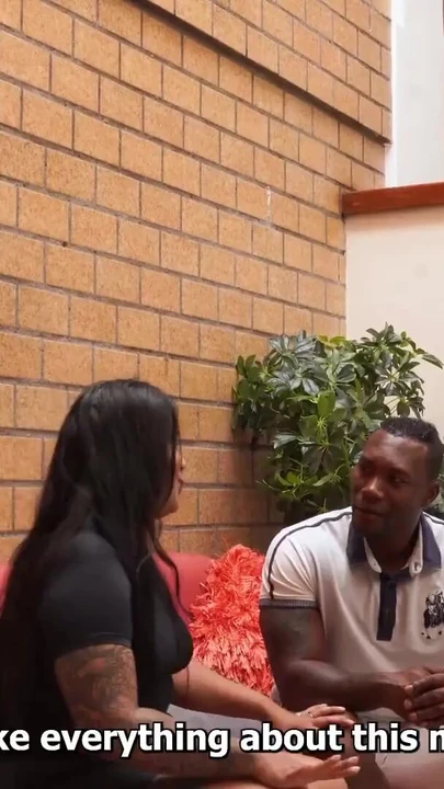Momento emocionante de "Bons amigos compartilham seus maridos de pau grande - meu amigo não sabia a regra"