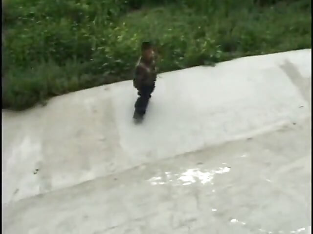 Fantasztikus csajt megdug egy törpe