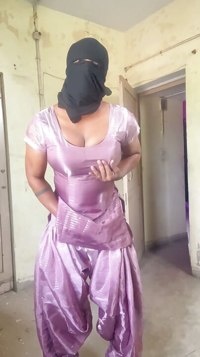 selymes fényes szatén öltöny salwar desi indiai crossdresser bhabhi