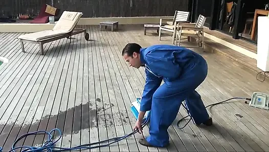 Ngentot enak di kolam renang