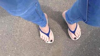 flip flops walking