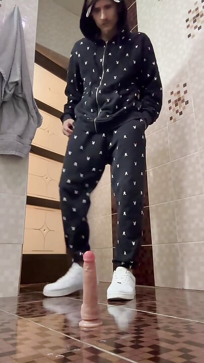 Twink Straight Heterosexual From the Ghetto Did Not Appreciate the Joke From His Wife