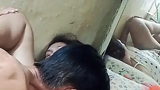 Amcık yiyici .daha fazla amcık yemek çok güzel