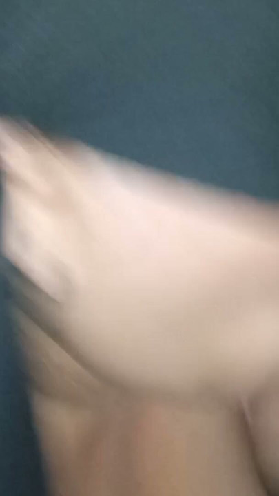 lihat dia bagaimana dia ketika masturbasi | Klip 2