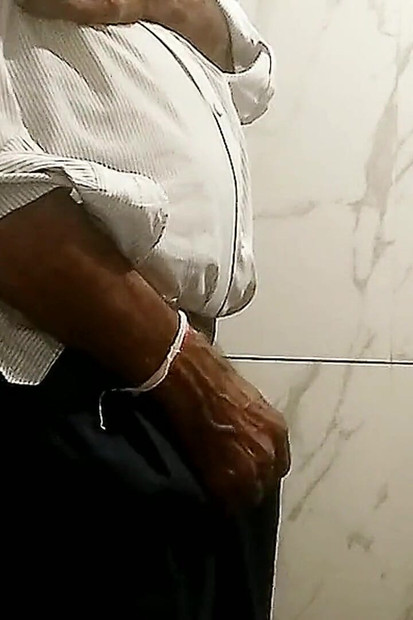 Slow Motion Mastrubation in Bathroom