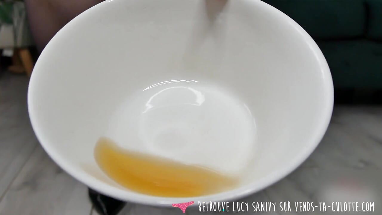 Vends-Ta-Culotte - 驚艷的法國金髮 Dominatrix 要求你成為一個好的順從奴隸