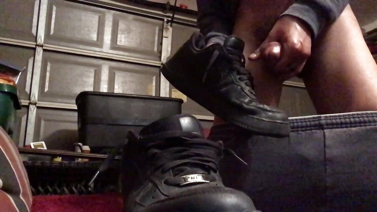 STR8 BUDS AF-1'S