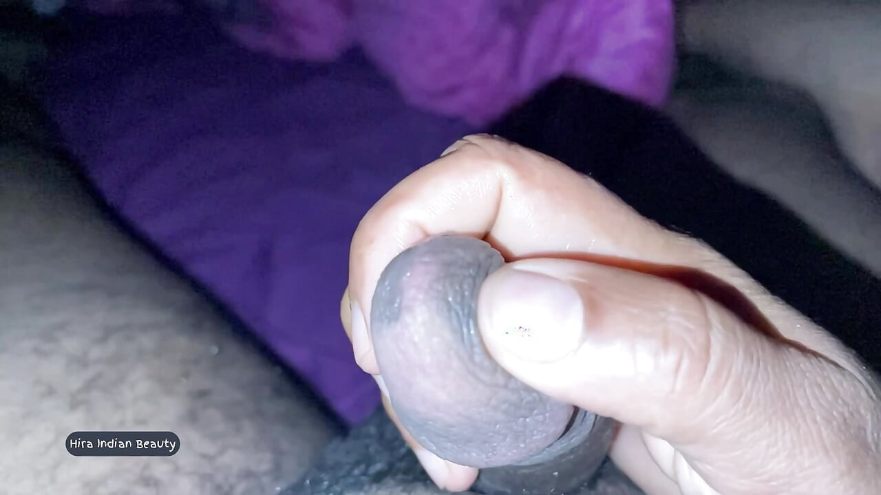 Табу-дрочка сводной сестры дези: обучение сводного брата чувственной игре с кончиком члена