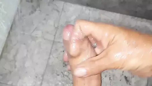 Okşayarak benim horoz içinde the duş b4 jumping üzerinde kam için masturbasyon yapmak