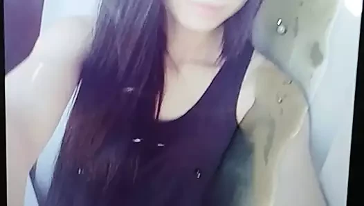Bianca sırılsıklam oluyor