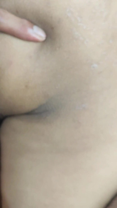 Uzbudljiv trenutak iz "prvi put desi bhabhi ki ghar per gand chod di xxx"