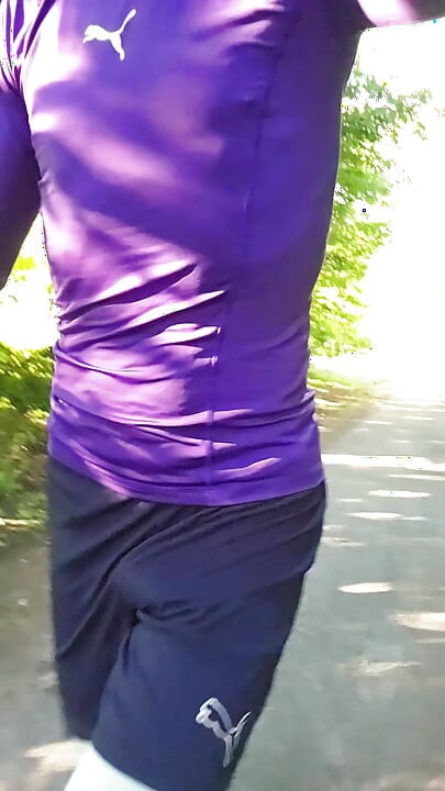 Skinny boy is Jogging in tight Leggings in public. Risky full naked, Only wearing my cockring.