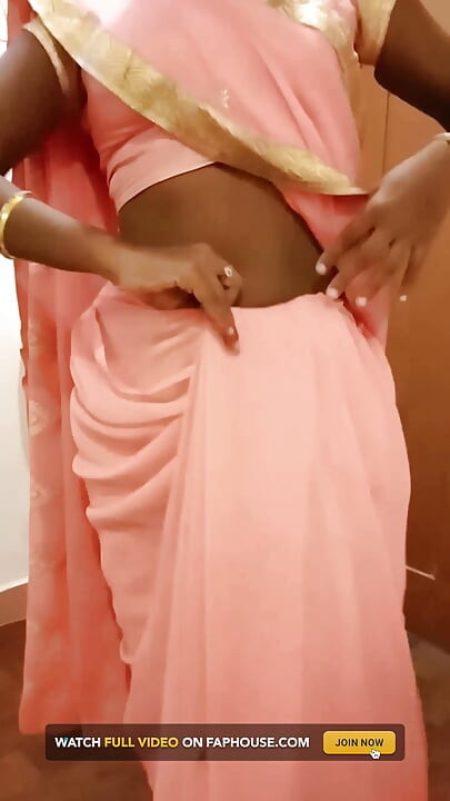 Desi tamilische ehefrau Renus dicker arsch und muschi im Saree post-hotel necken - Cuck films! Indianhotwifex