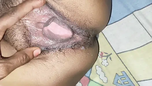 Sezon 141. Erkek kardeşinin arkadaşı üvey erkek kardeşinin önünde üvey kız kardeşinin ağzını ve amını sikiyor