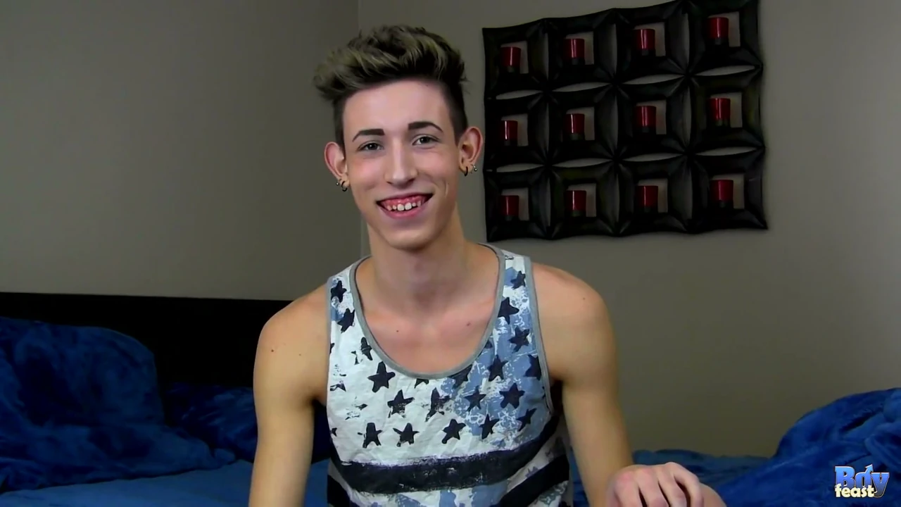 Trace gets in on the fun,Holo Twink