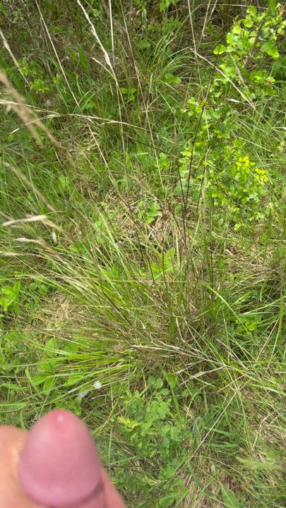 Me Cumming in Public 21yold German