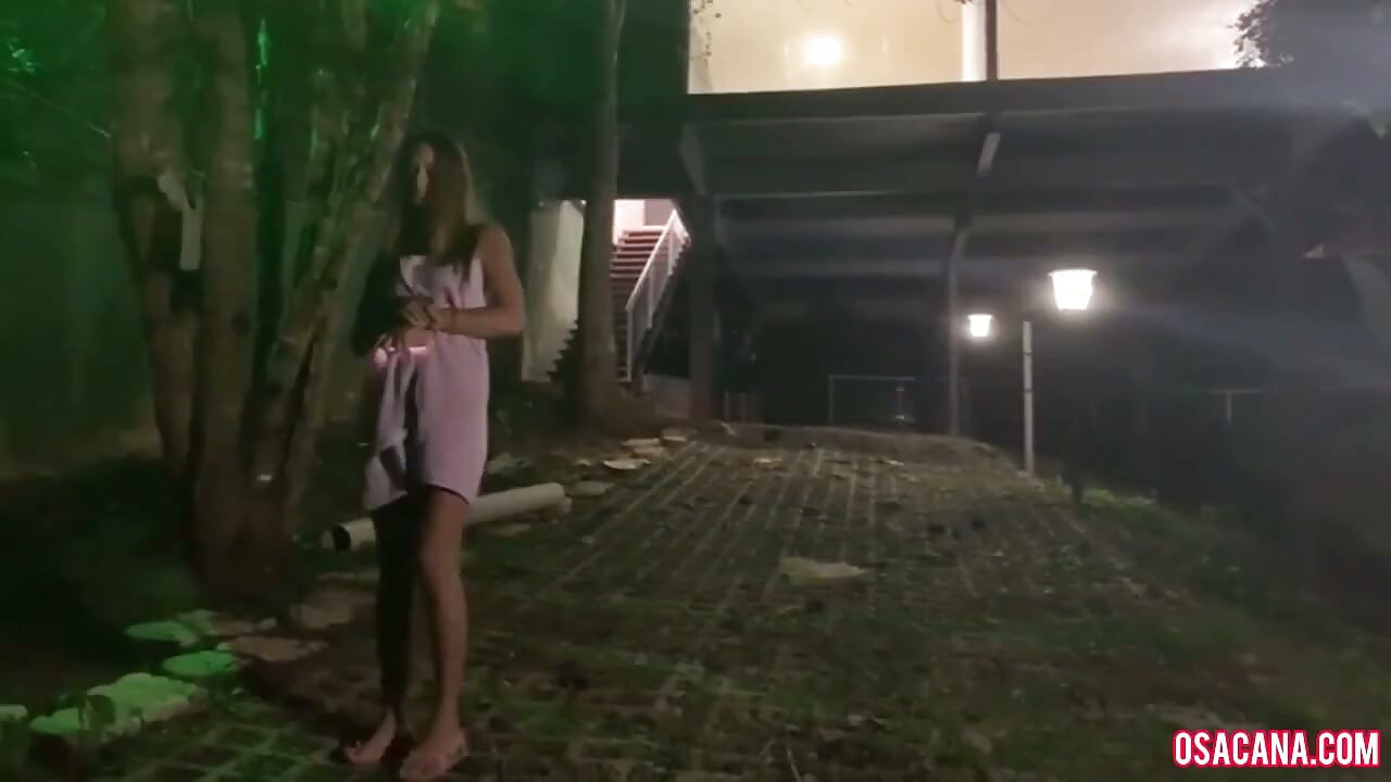 Lucky Motoboy Delivered Pizza to Delicious Young Woman