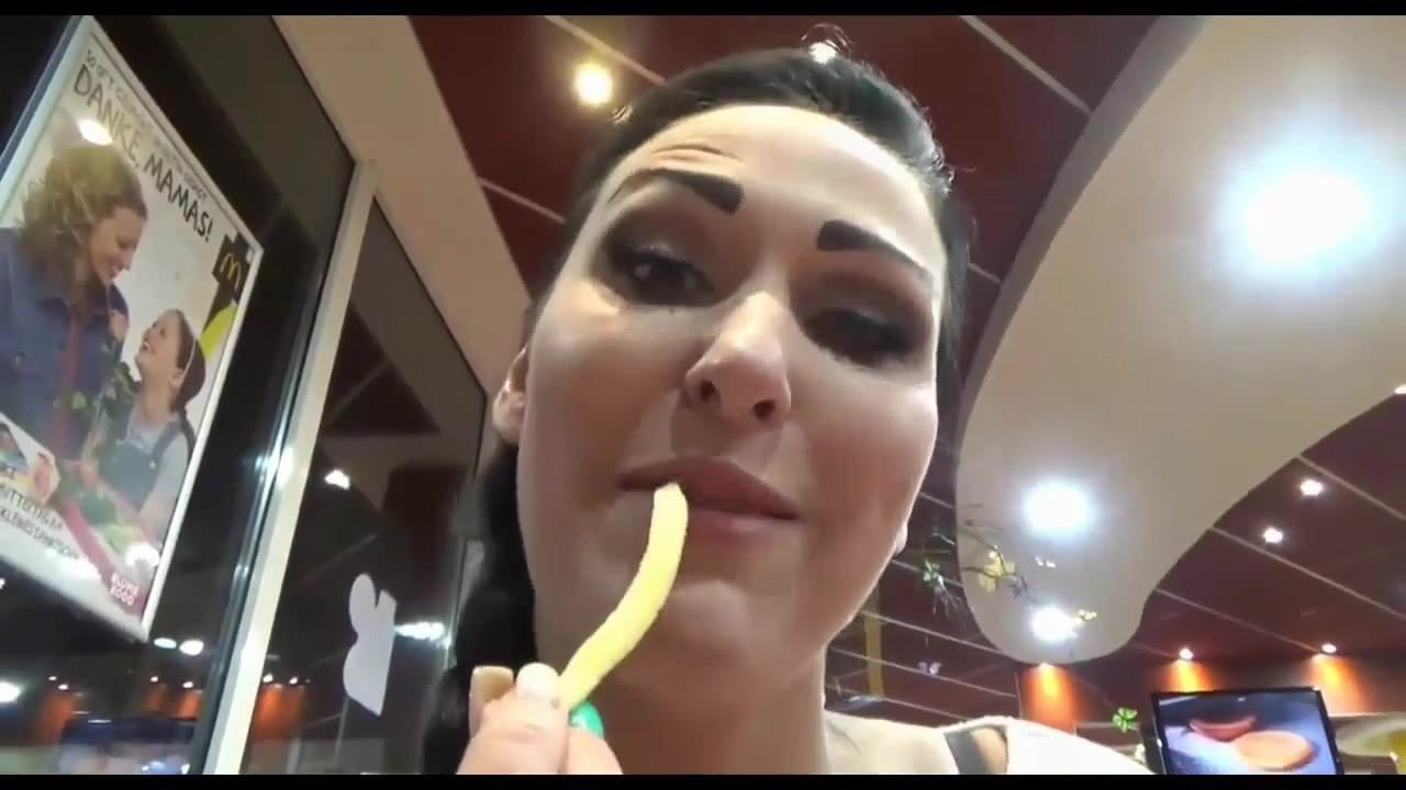 Vuoi la maionese sulle patatine???